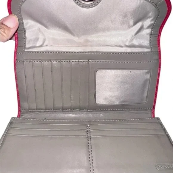 Coach Park Ocelot Print w/Red Trim Bi-Fold Wallet with Turn Lock Closure - Picture 6 of 9